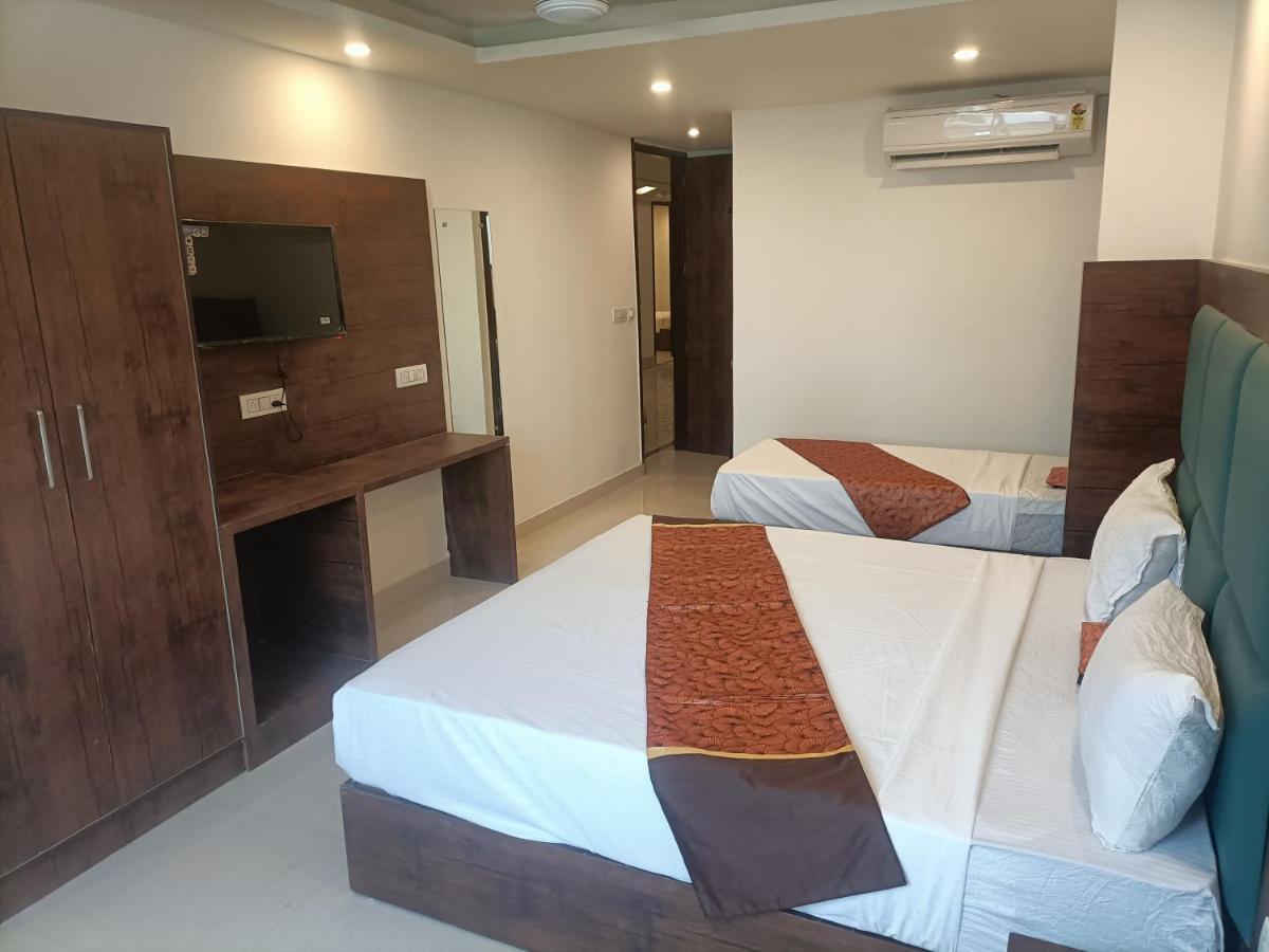 Tej Plaza ,a Family Near Igi Airport Delhi 4* New Delhi